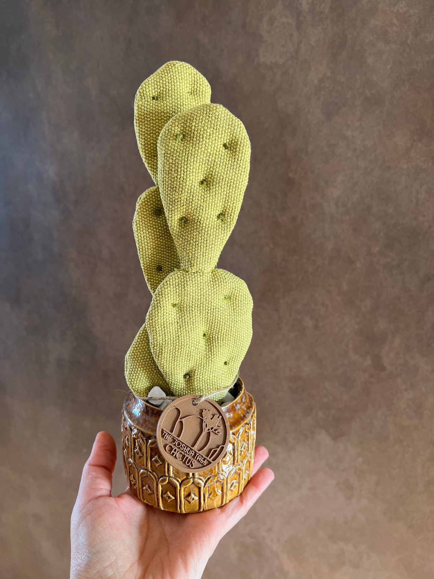 Opuntia in light green cotton with fruits, height 56 cm, complete with ceramic vase
