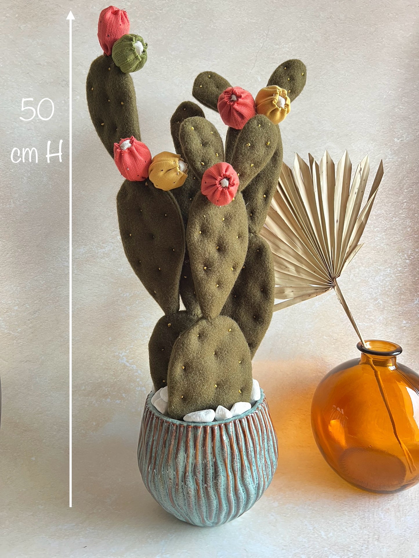 Opuntia in lana verde scuro