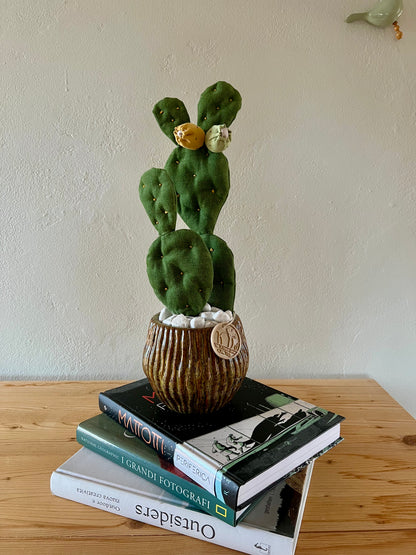 Opuntia Midi in cotone verde medio, vaso in ceramica lucida marrone- in pronta consegna