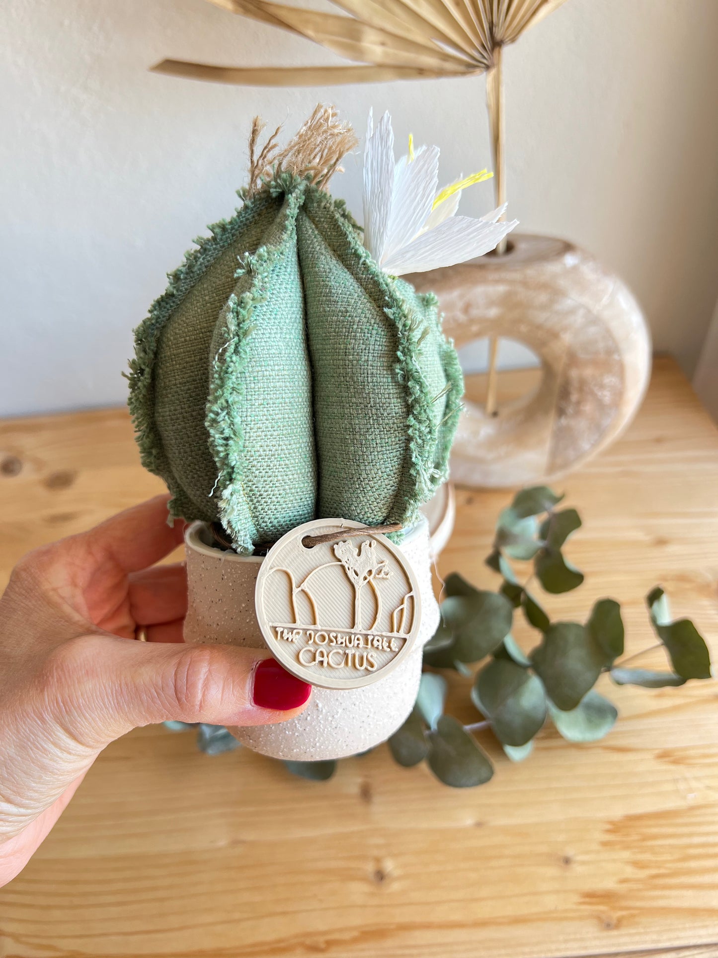 Mini Cactus in cotone verde, vaso in ceramica polverosa chiara, h circa 16  cm - fiore staccabile.