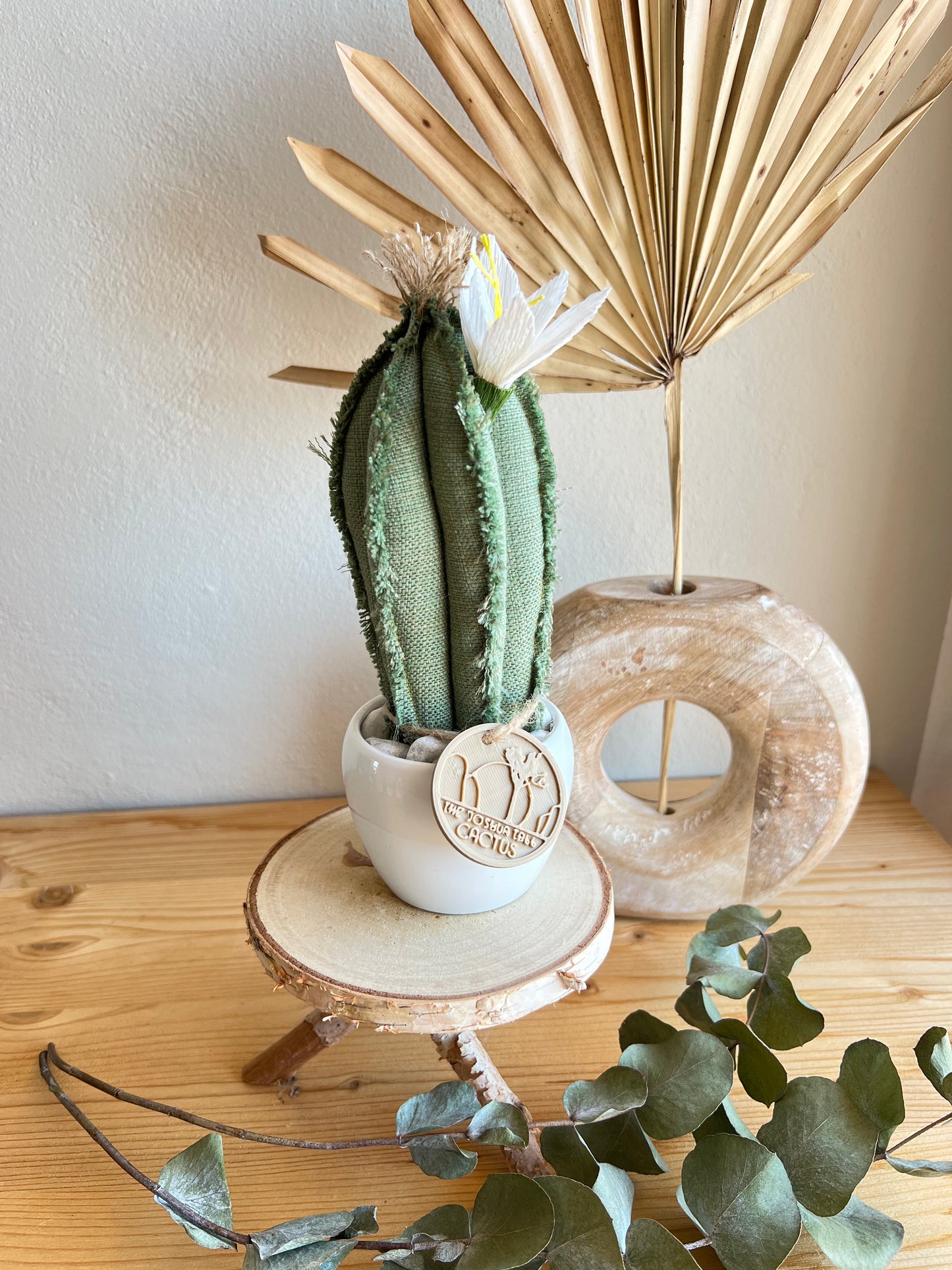 Mini Cactus in cotone verde, vaso in ceramica bianco lucido, h circa 19 cm - fiore staccabile.