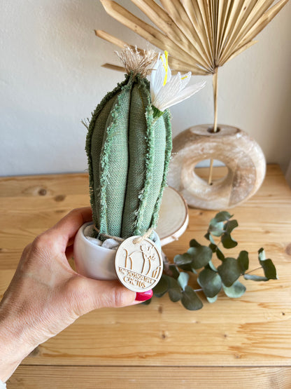 Mini Cactus in cotone verde, vaso in ceramica bianco lucido, h circa 19 cm - fiore staccabile.