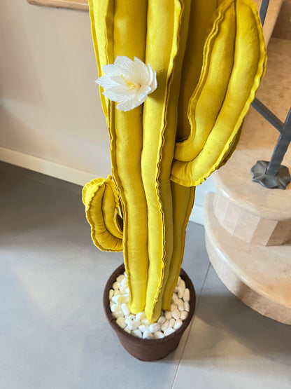 Big cactus in velluto giallo uovo -  altezza 100 cm- in pronta consegna - completo di  fiori (staccabili) SPEDIZIONE GRATUITA