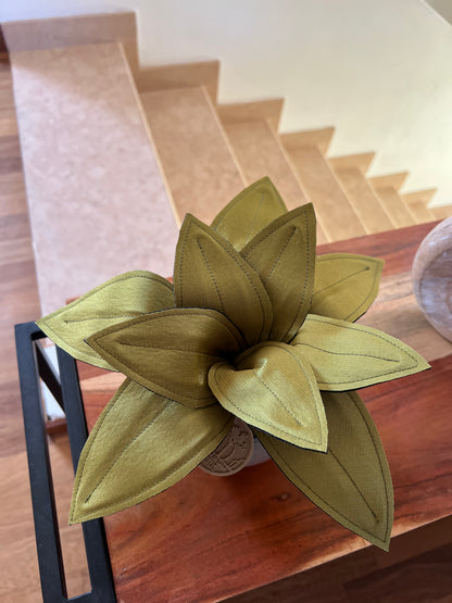 Agave mini in tessuto cangiante, vaso tortora