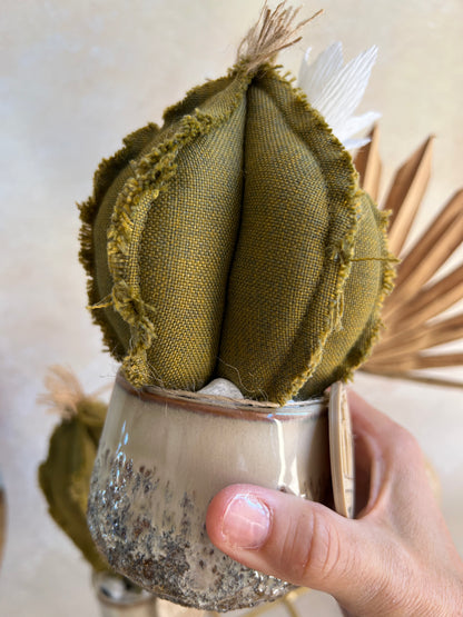 Coppia di mini Cactus in cotone Verdeoro vasi  in ceramica motivo astratto beige -  h circa 18 e 23  cm - fiore staccabile.