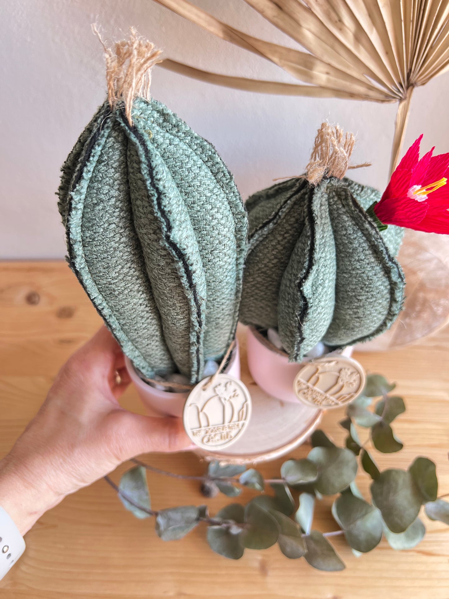 Coppia di mini Cactus in cotone verde scuro mélange, vaso in ceramica rosa pallido, h circa 17 e 23  cm - fiore staccabile