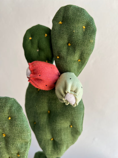 Opuntia Midi in cotone verde medio, vaso in ceramica lucida beige con motivi - in pronta consegna