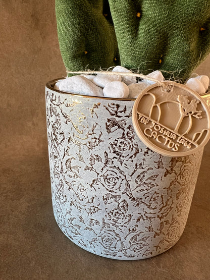 Opuntia verde scuro vaso in ceramica base oro con motivo floreale argento in pronta consegna
