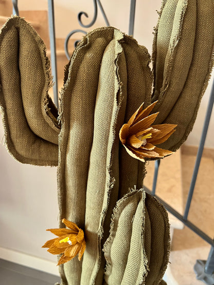 Big cactus in cotone verde -  altezza circa 112 cm - completo di fiori (staccabili) - in pronta consegna - SPEDIZIONE GRATUITA